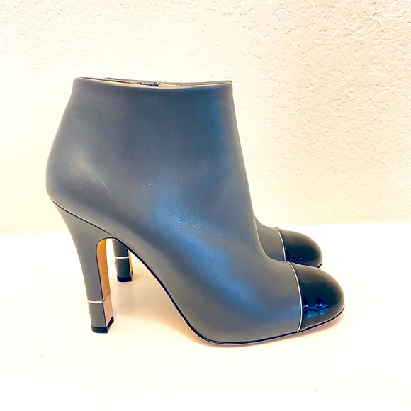 Chanel Gray and Black Short Booties - Picture 2 of 11